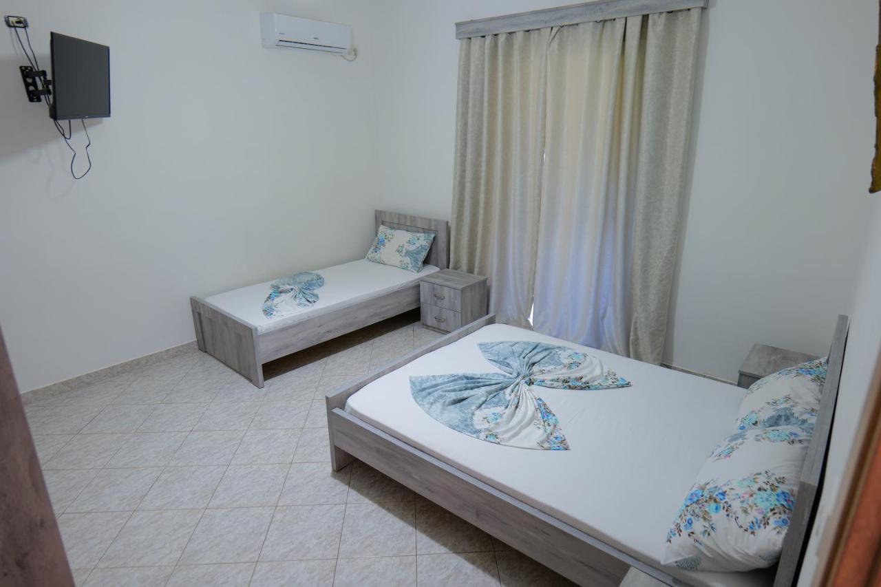 Hotel Panorama Piqeras Εξωτερικό φωτογραφία