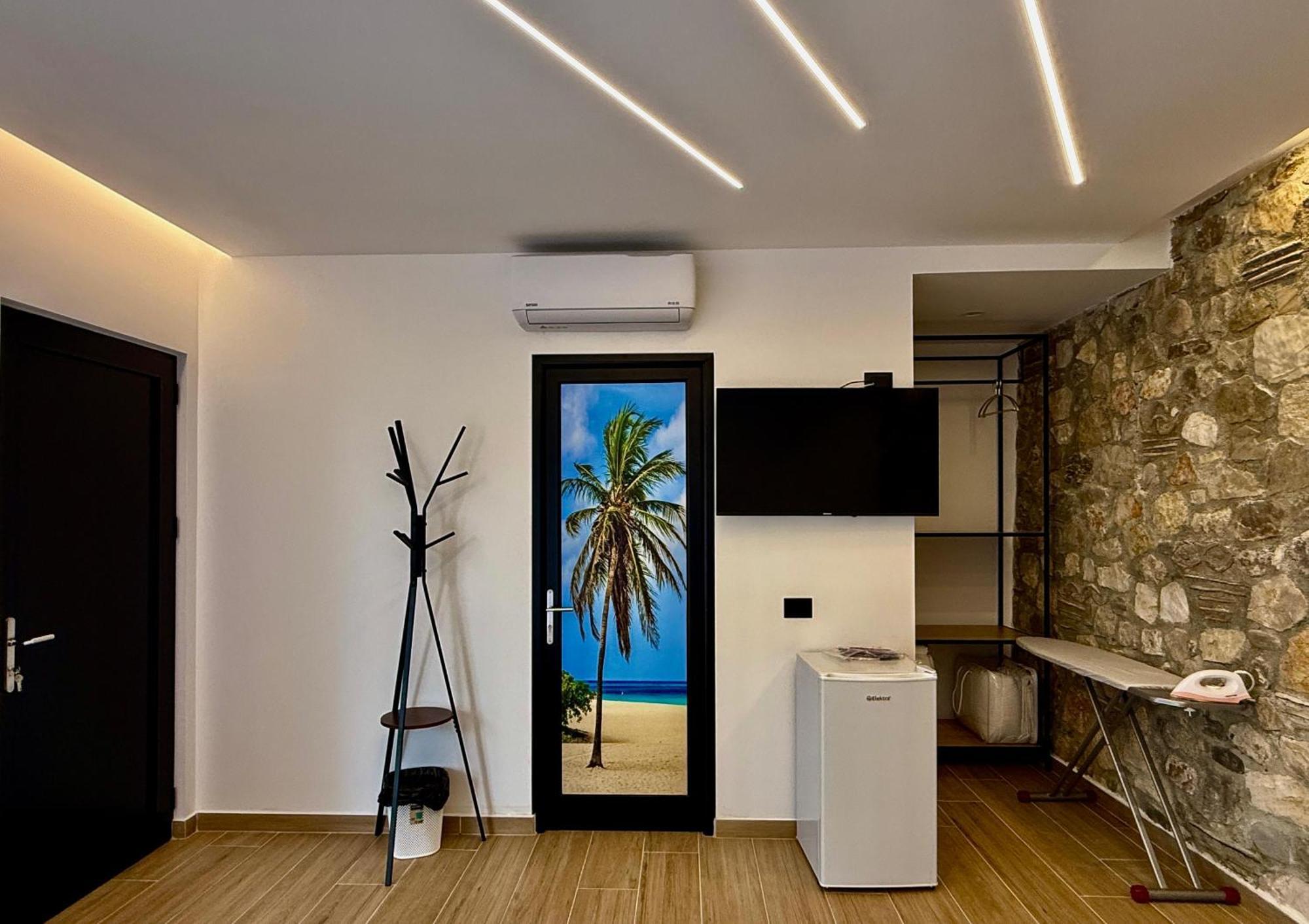 Hotel Panorama Piqeras Εξωτερικό φωτογραφία